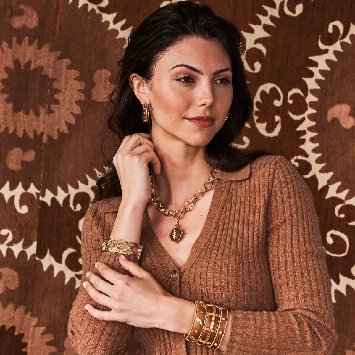 Berry Small Hinged Bangle - Teak sold by Capucine De Wulf product image thumbnail 2