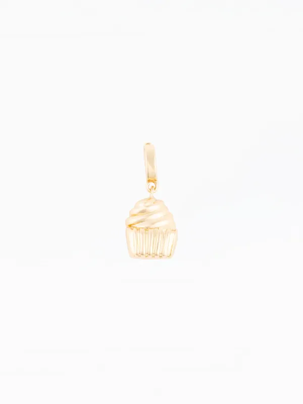 Sophie Charm | Cupcake made by Michelle McDowell