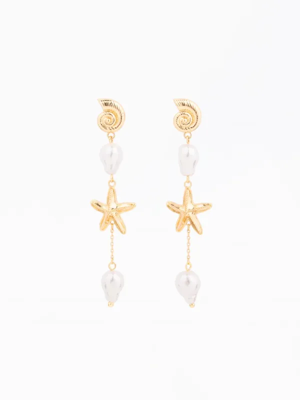 Ramona Pearl Earrings made by Michelle McDowell