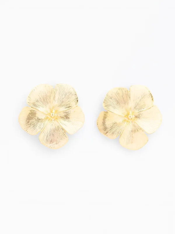Aria Flower Earrings made by Michelle McDowell