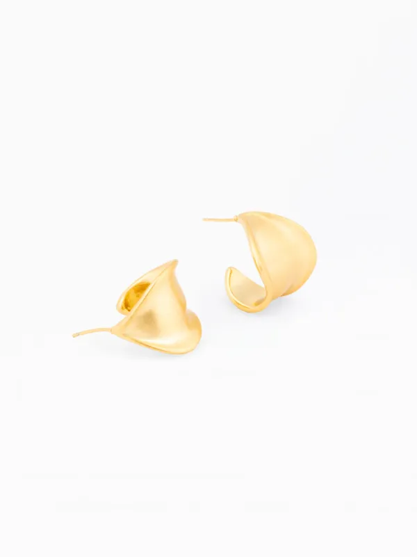 Anastasia Earrings made by Michelle McDowell