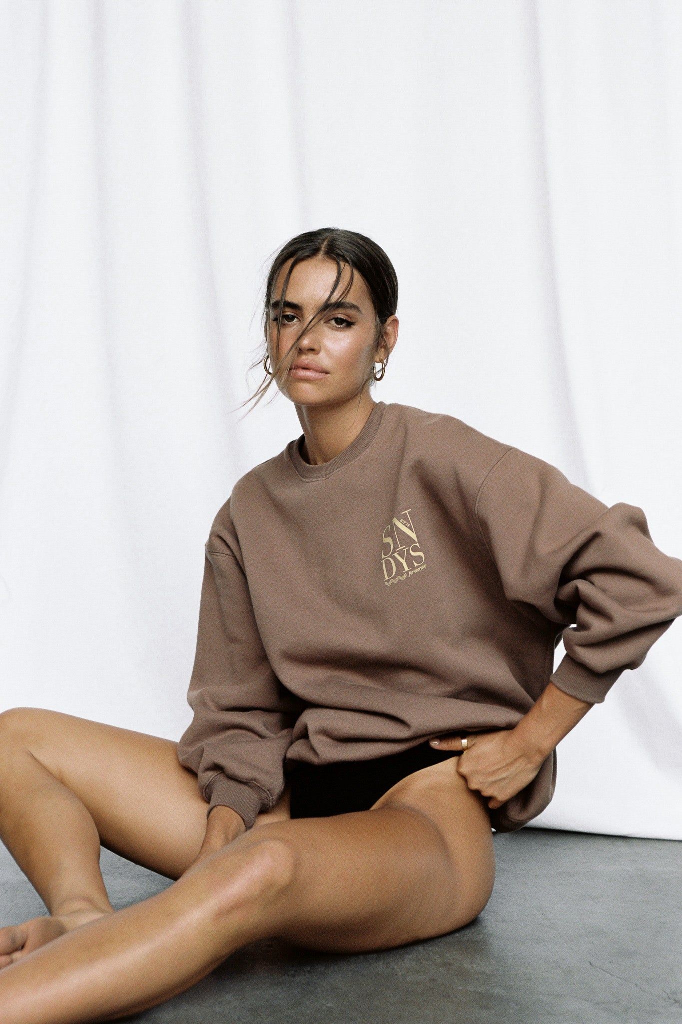 RHODES CREWNECK - MOCHA sold by Sndys product image thumbnail 4