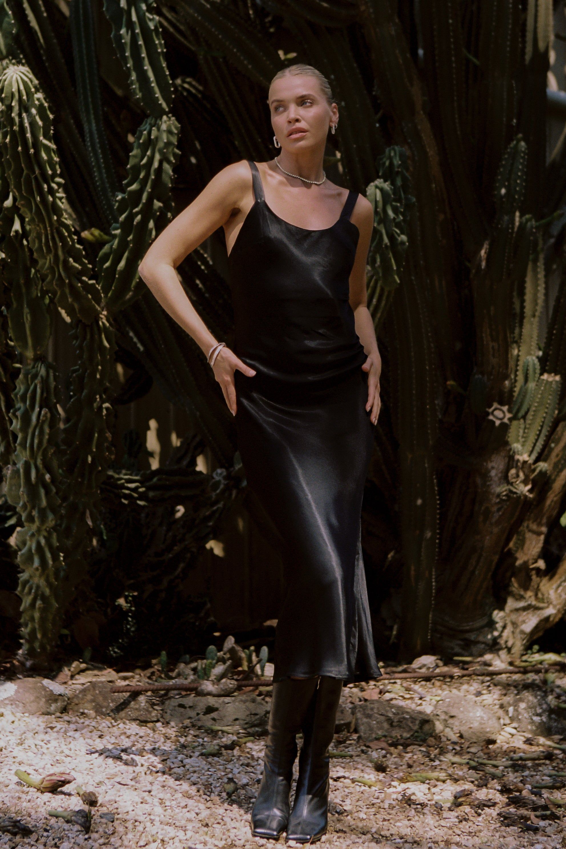 AVANI DRESS - BLACK sold by Sndys