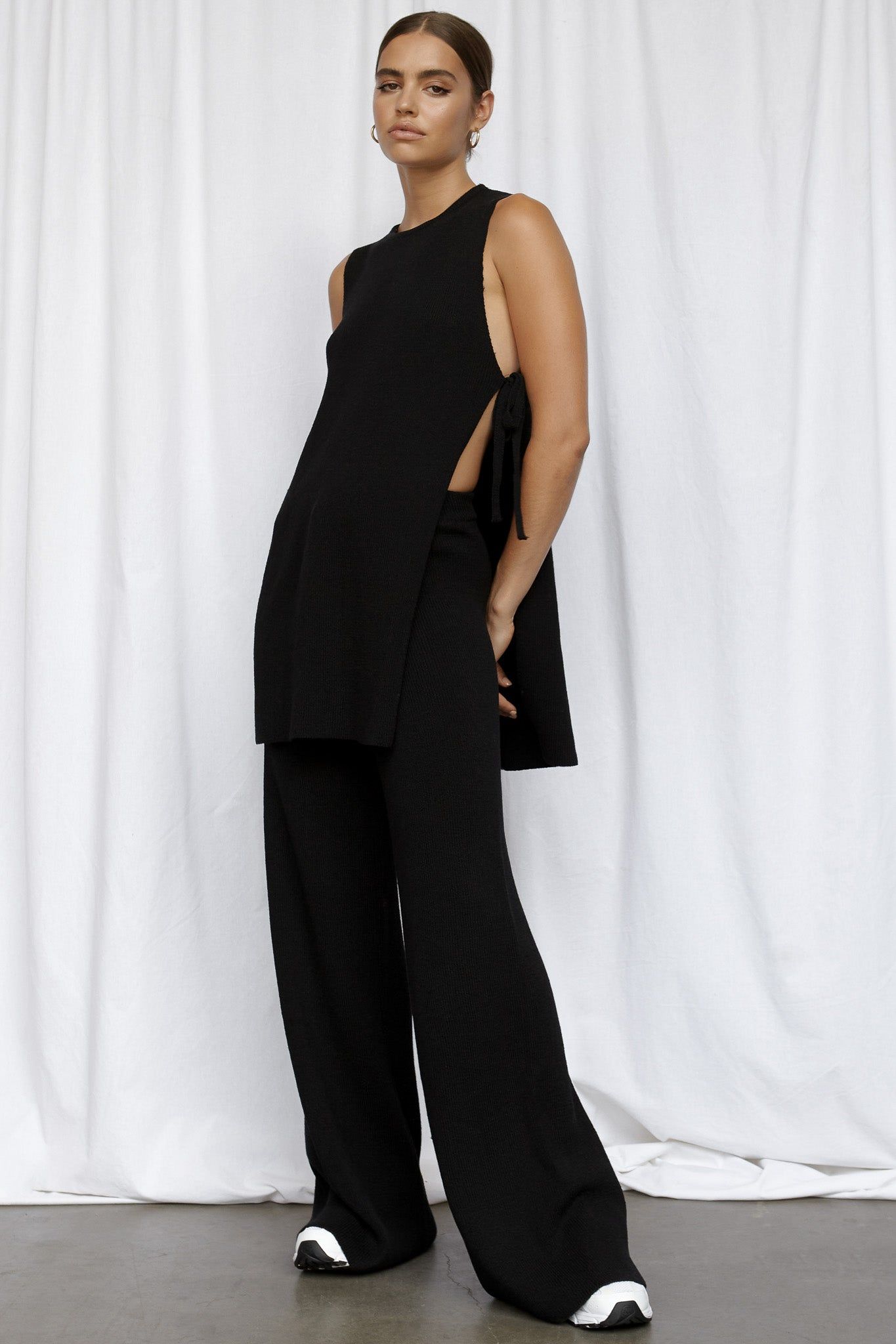 DYLAN TOP - BLACK sold by Sndys product image thumbnail 4