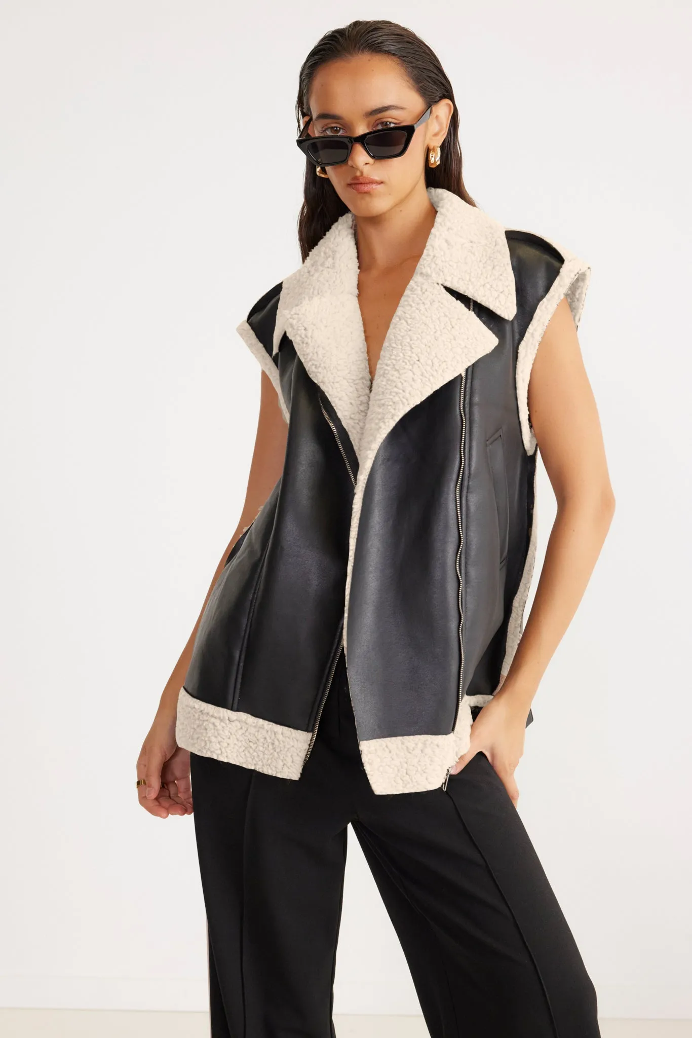 LONDON OVERSIZED VEST sold by Sndys product image thumbnail 3