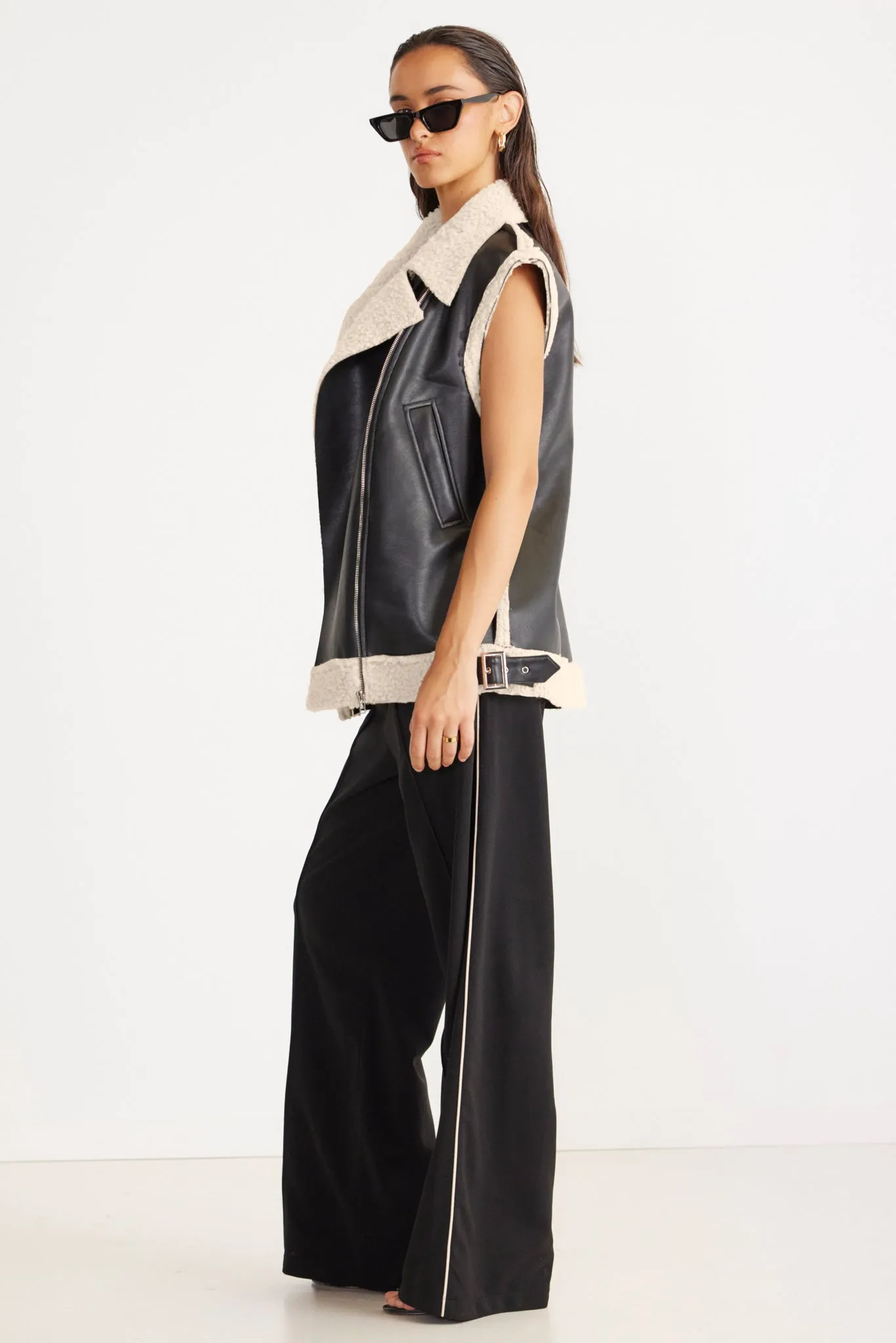 LONDON OVERSIZED VEST sold by Sndys product image thumbnail 2