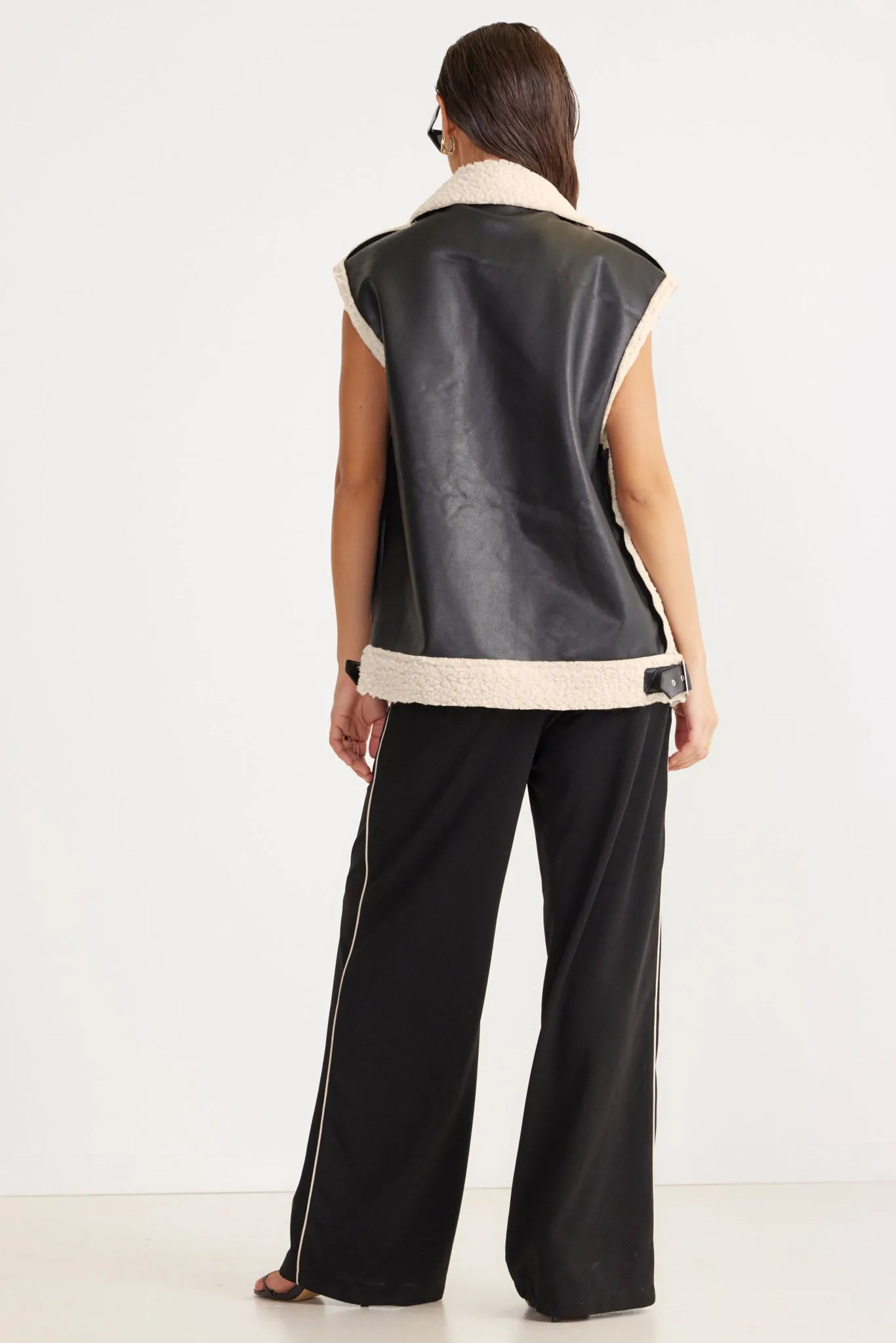 LONDON OVERSIZED VEST sold by Sndys product image thumbnail 4