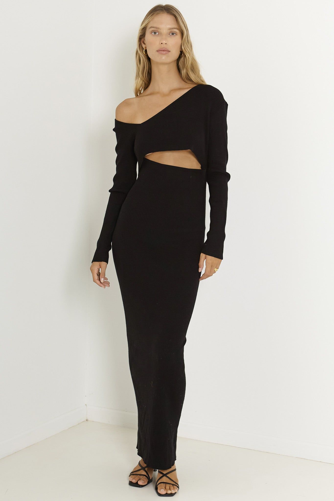 AURORA MAXI DRESS - BLACK sold by Sndys product image thumbnail 3