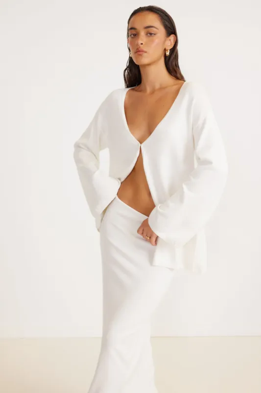 AUGUST OVERSIZED TOP sold by Sndys
