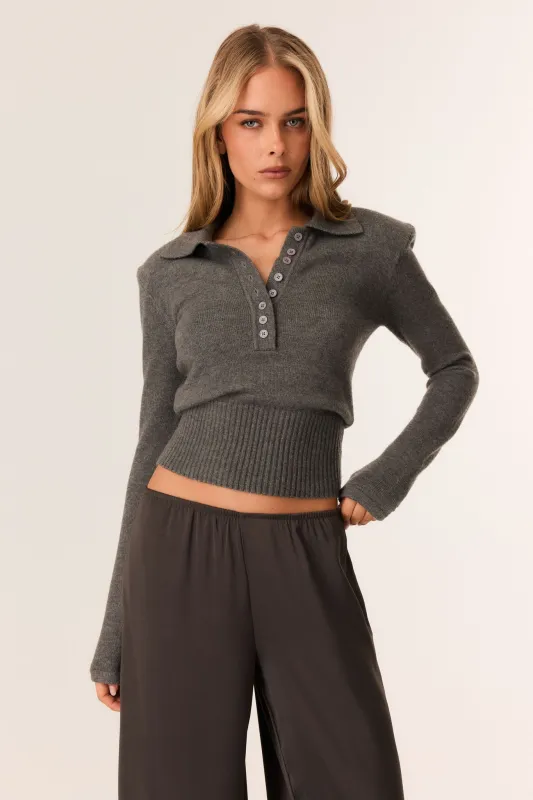 VINNY SHOULDER PAD KNIT TOP made by Sndys