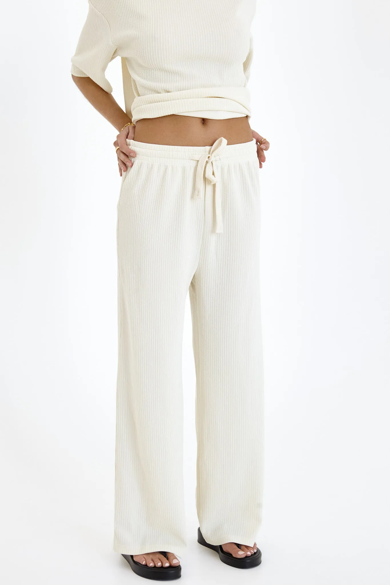 ARWEN PANT sold by Sndys