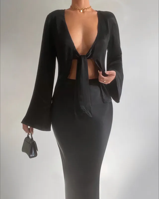 PHOENIX TOP - BLACK sold by Sndys