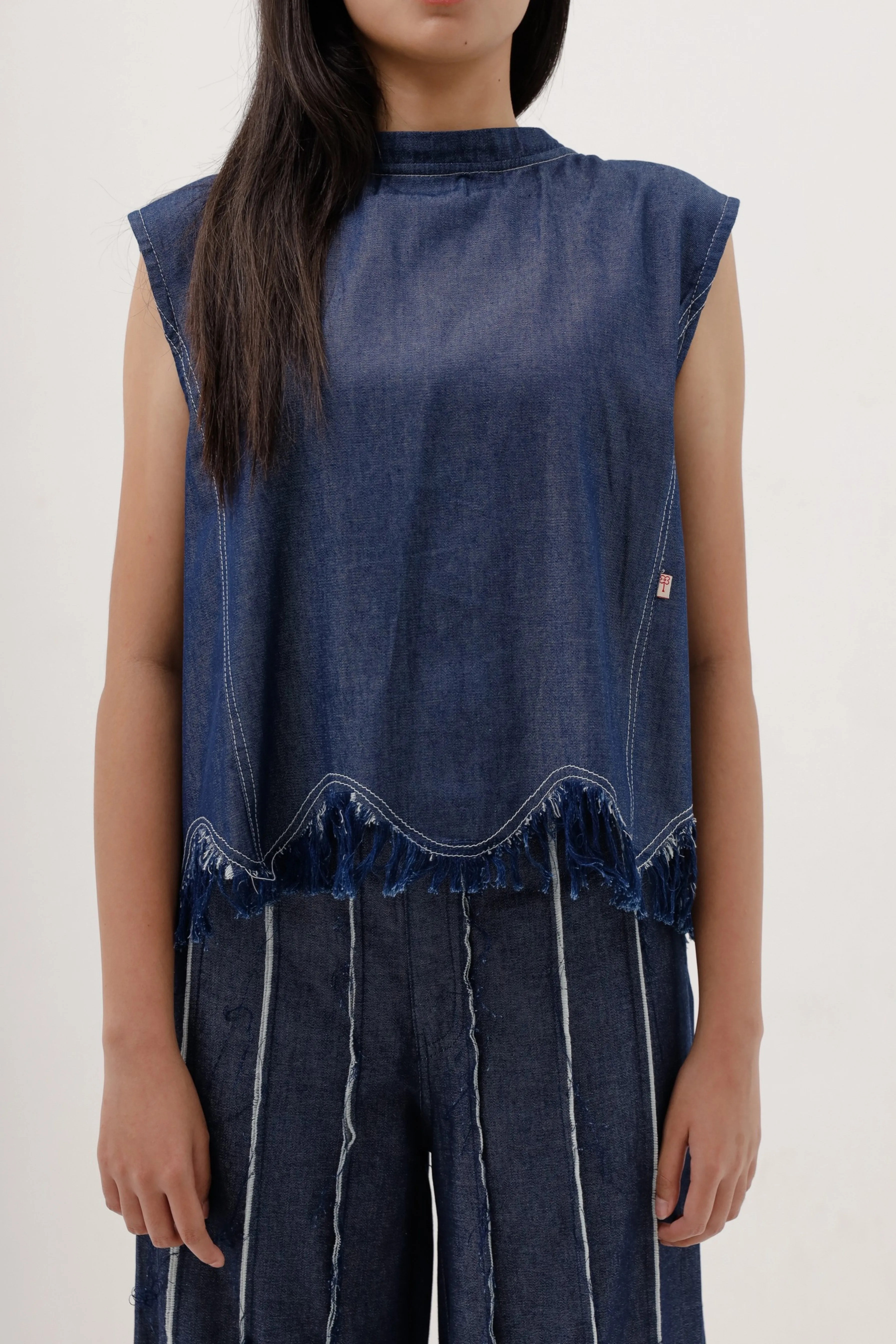 Frilly Vest sold by CHIEL