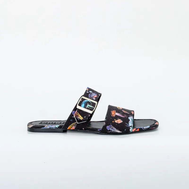 FANCIES SANDAL sold by CHIEL