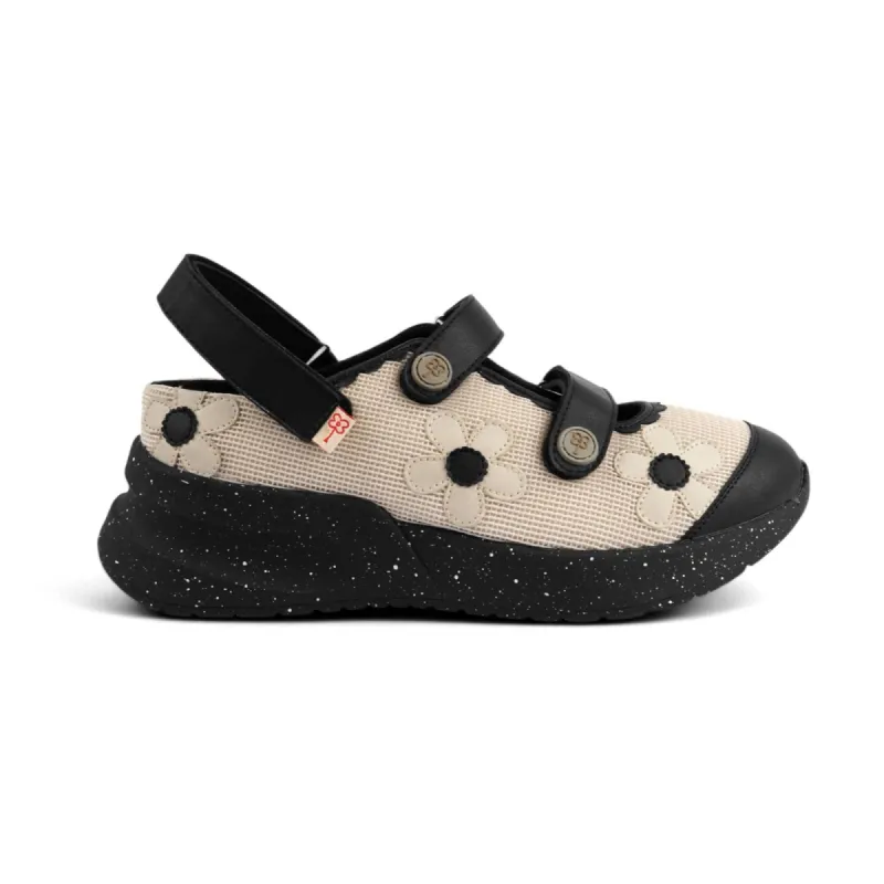 Pistil Fury Sand Beige sold by CHIEL