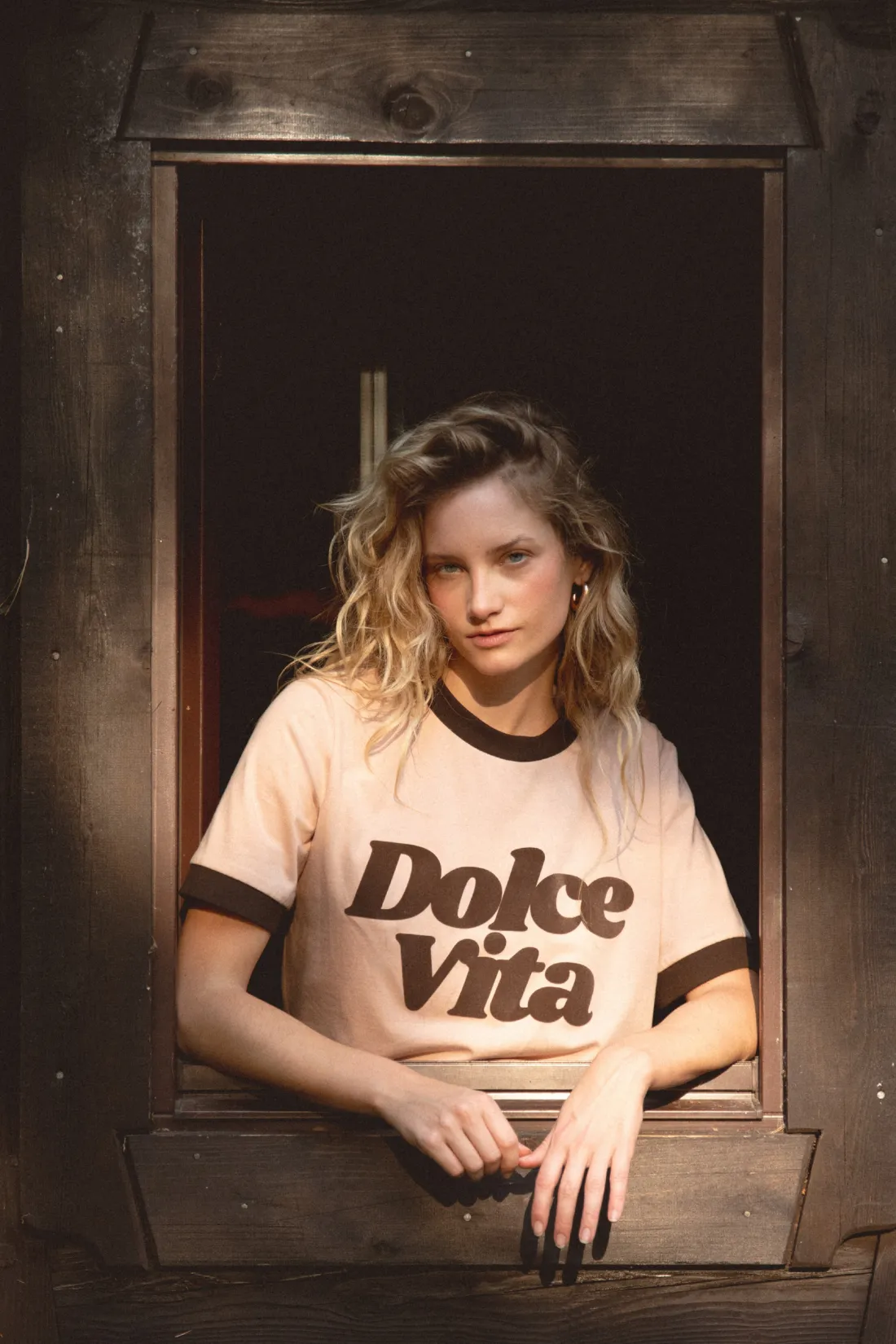 T-SHIRT DOLCE VITA MOKKA sold by She is Sunday