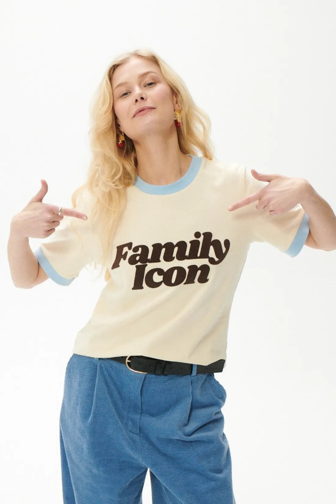 T-SHIRT FAMILY ICON ECRU sold by She is Sunday