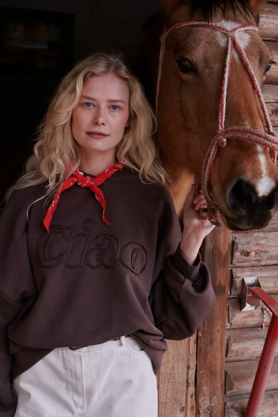 BLUZA BRONCO CZEKOLADOWA sold by She is Sunday product image thumbnail 2