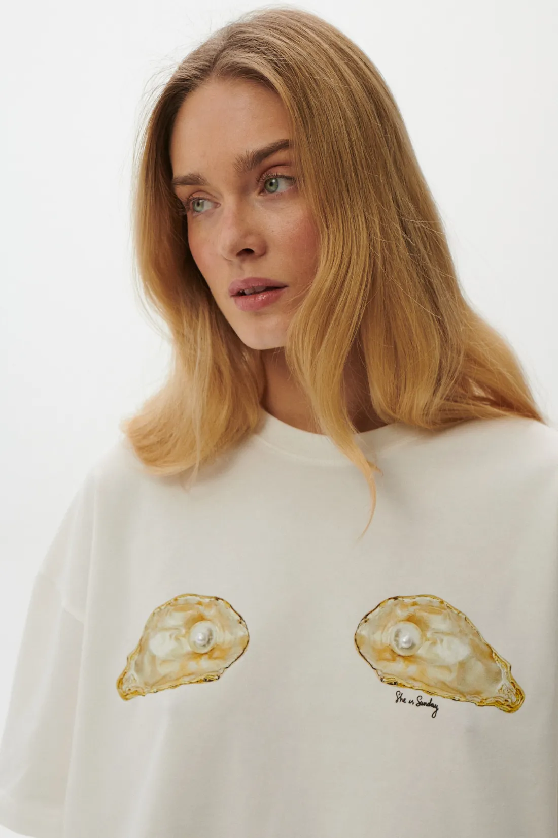 T-SHIRT PERŁA BOXY KREMOWY sold by She is Sunday product image thumbnail 2