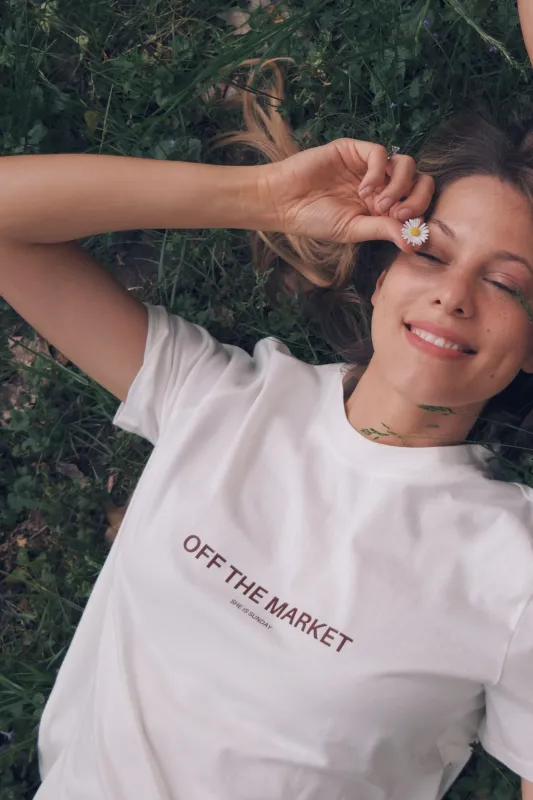 T-SHIRT OFF THE MARKET ŚMIETANKOWY made by She is Sunday