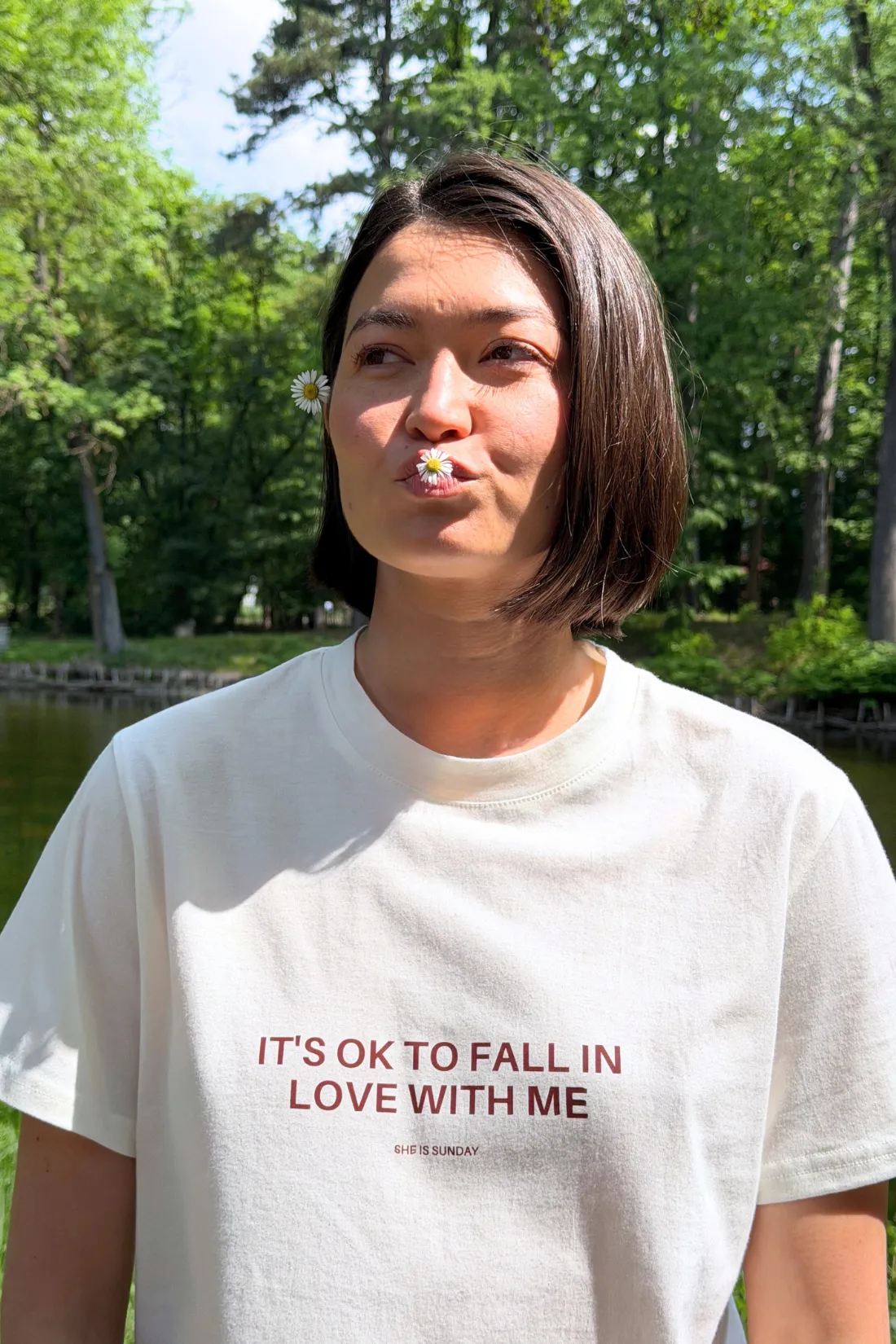T-SHIRT FALL IN LOVE ŚMIETANKOWY sold by She is Sunday