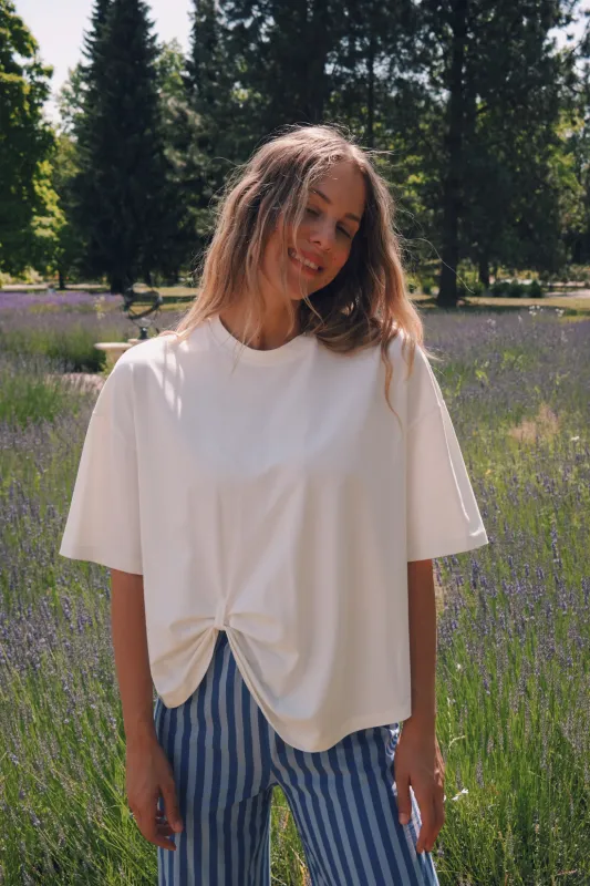 T-SHIRT BIANCO ŚMIETANKOWY made by She is Sunday
