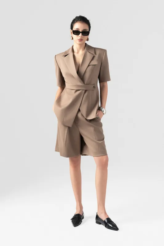 Tailored Short-Sleeve Blazer Short Menswear-Style Pants sold by Kalisa