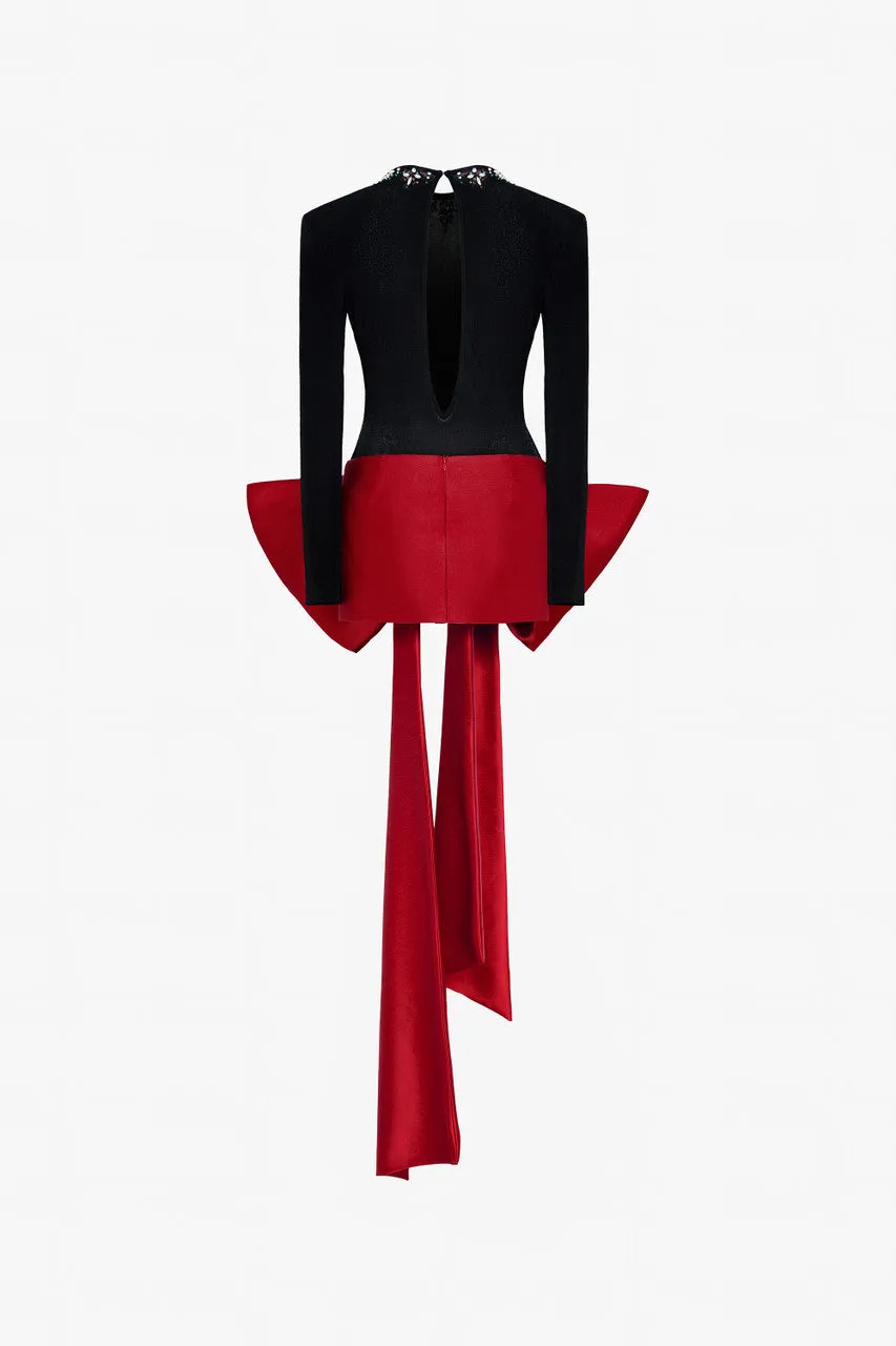 Revolutionary Elegant Red Bow Evening Ensemble sold by Kalisa product image thumbnail 4