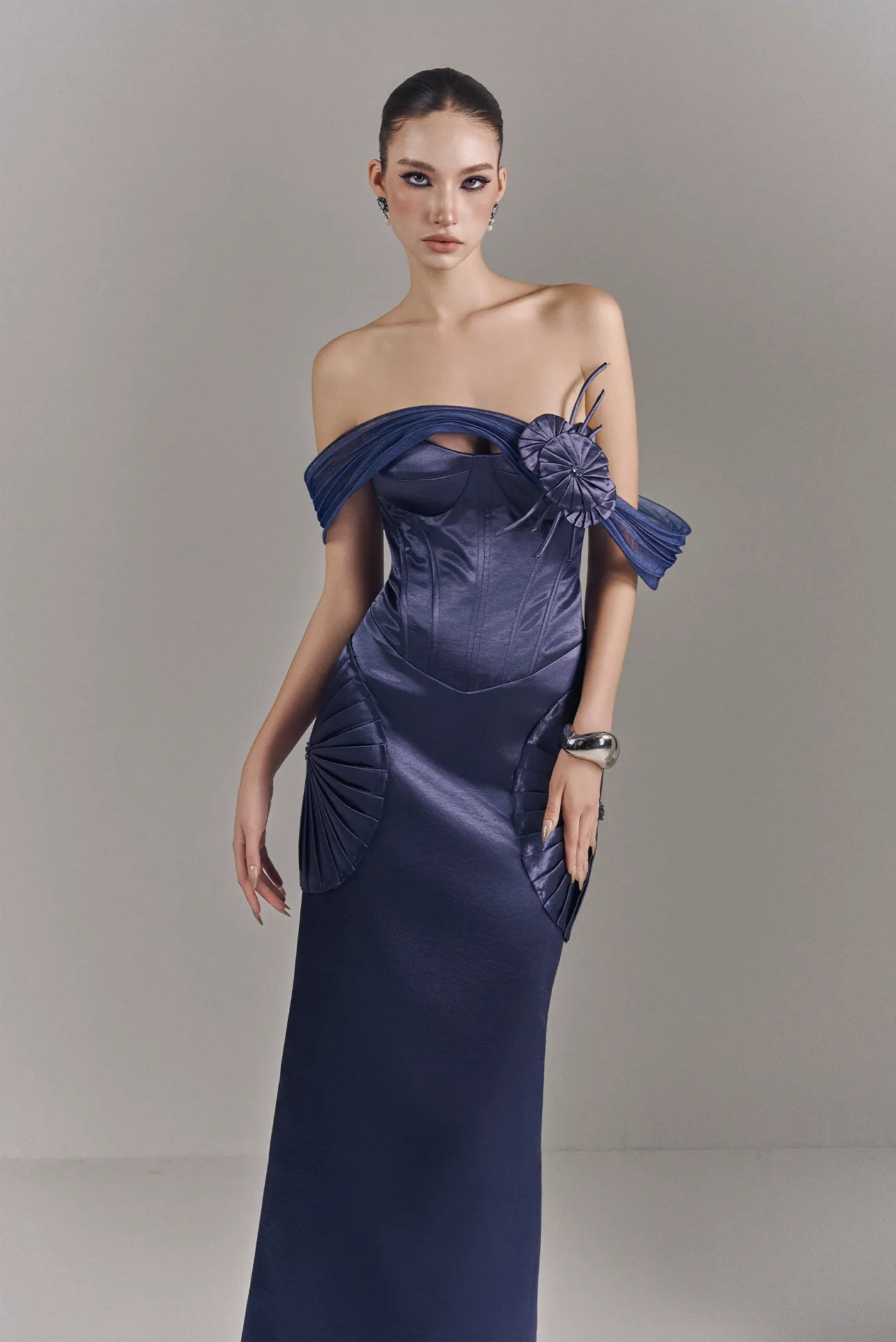 Valoria Corset Maxi Dress With Hip Drape Details sold by Kalisa product image thumbnail 3