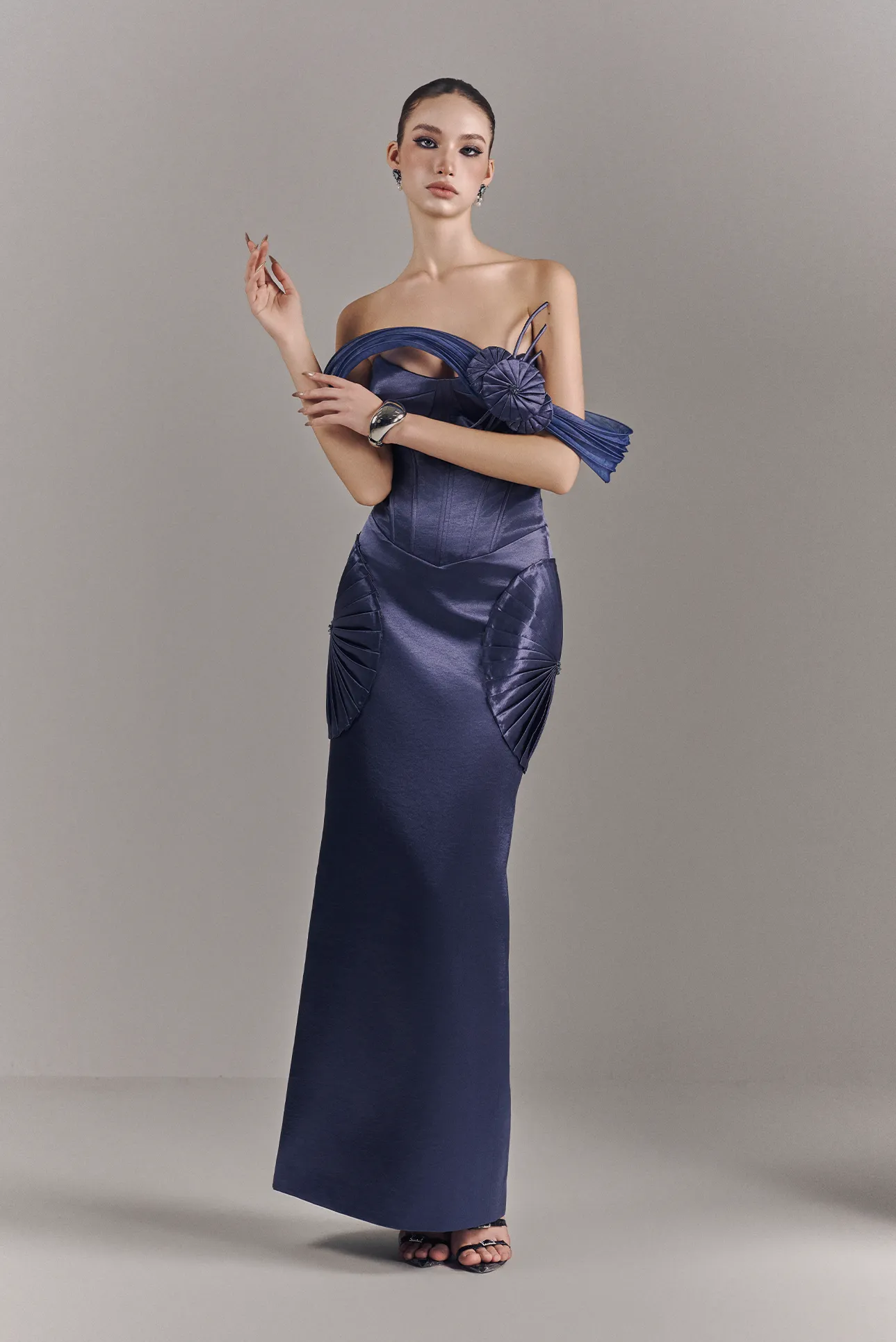 Valoria Corset Maxi Dress With Hip Drape Details sold by Kalisa product image thumbnail 5