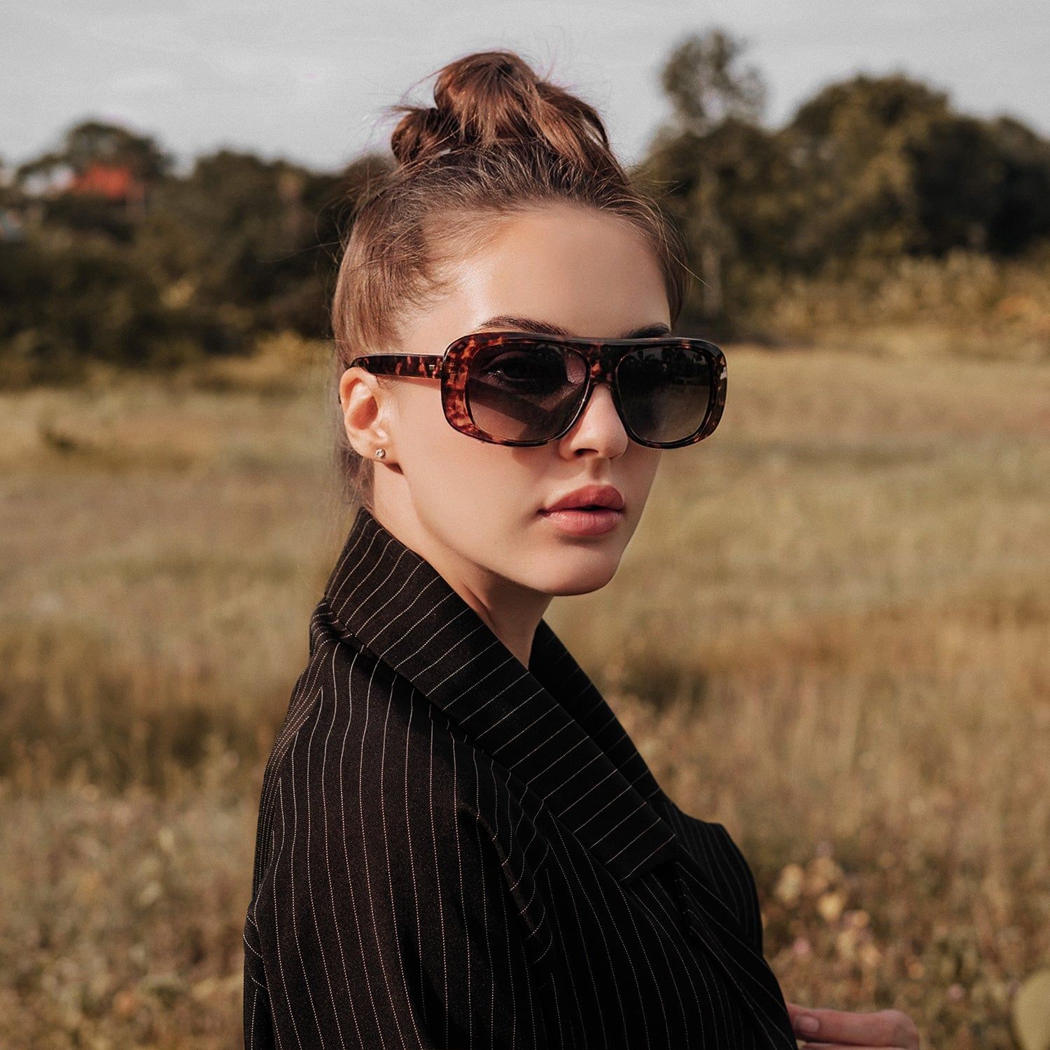 LUCY sold by Sojos product image thumbnail 2