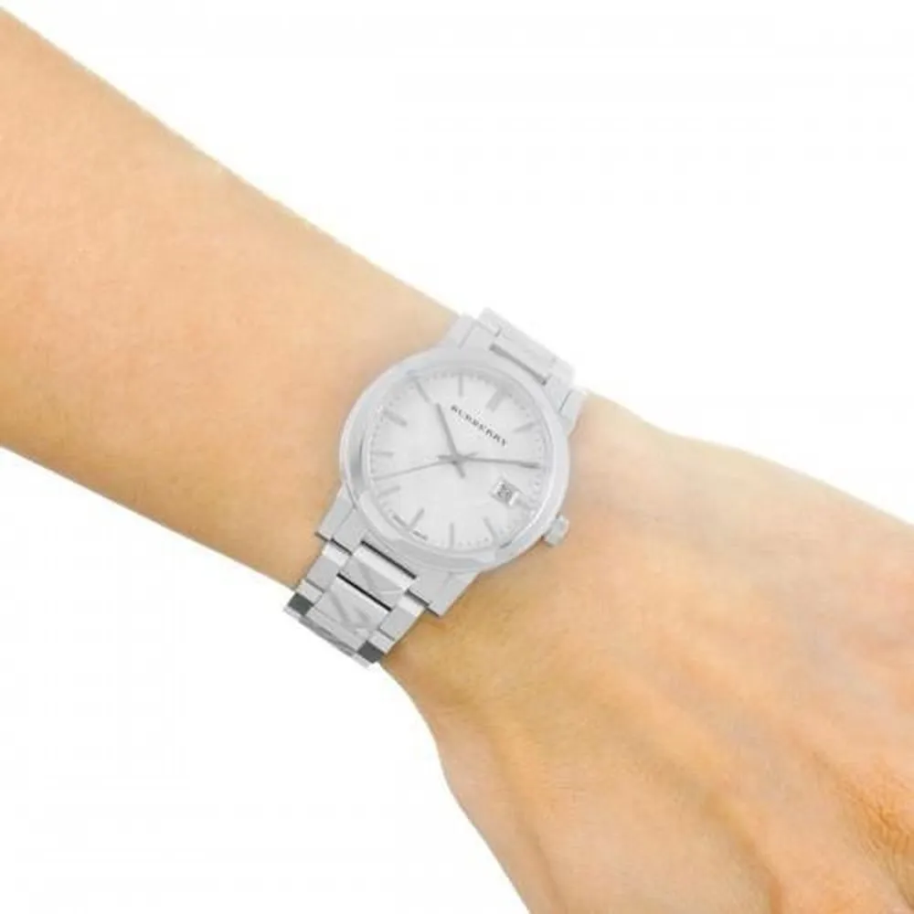 Burberry BU9144 Silver Check Stamped Dial Women's Watch sold by Watch & Watch product image thumbnail 4