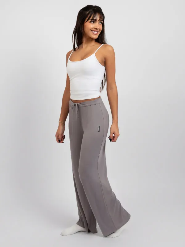 Cloud Lounge Pants - Pre-Order made by Comfrt