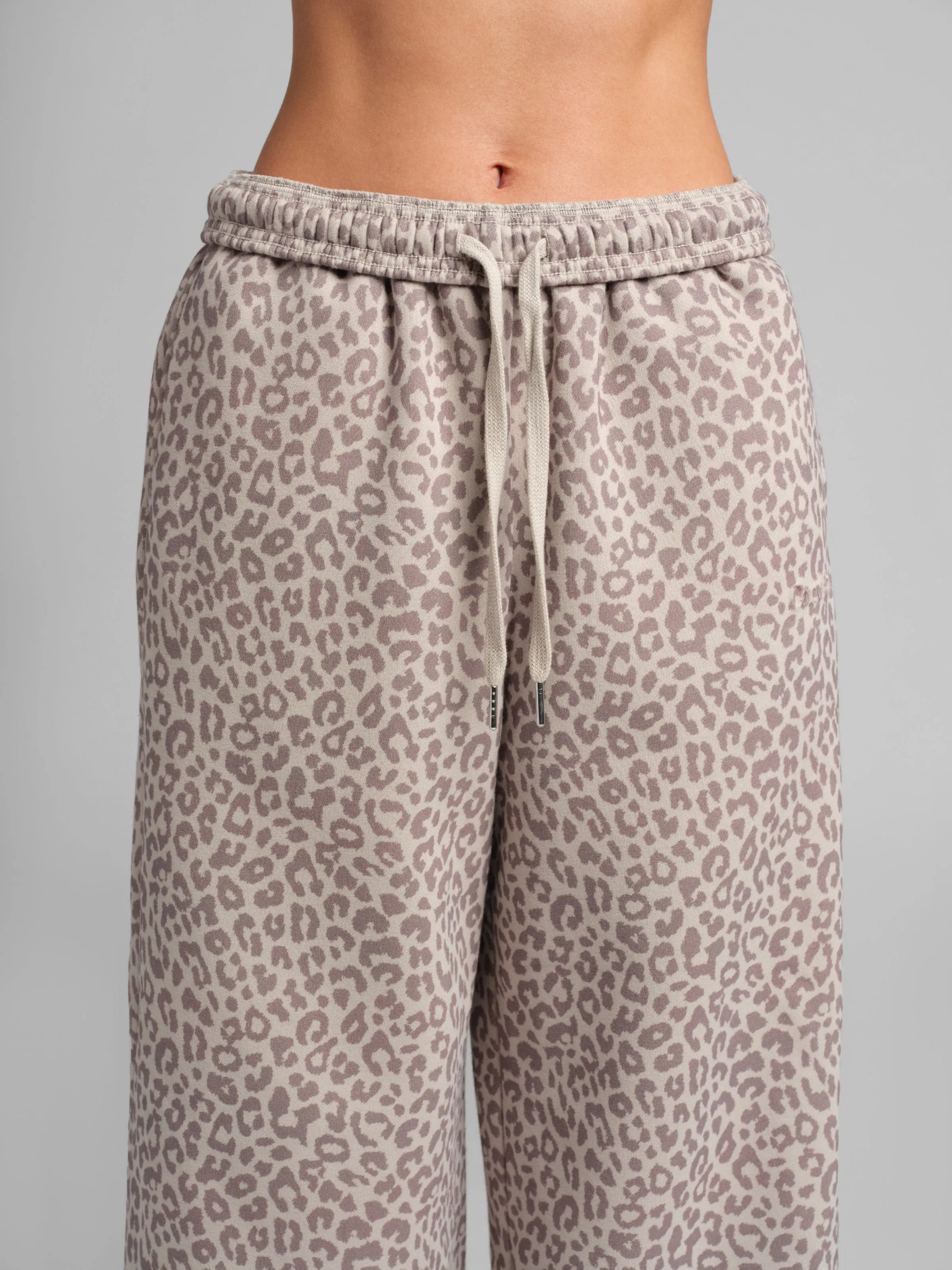 Basic Wide Leg Sweatpants sold by Comfrt product image thumbnail 3