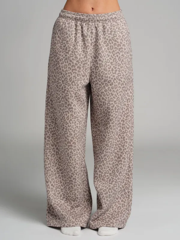 Basic Wide Leg Sweatpants made by Comfrt