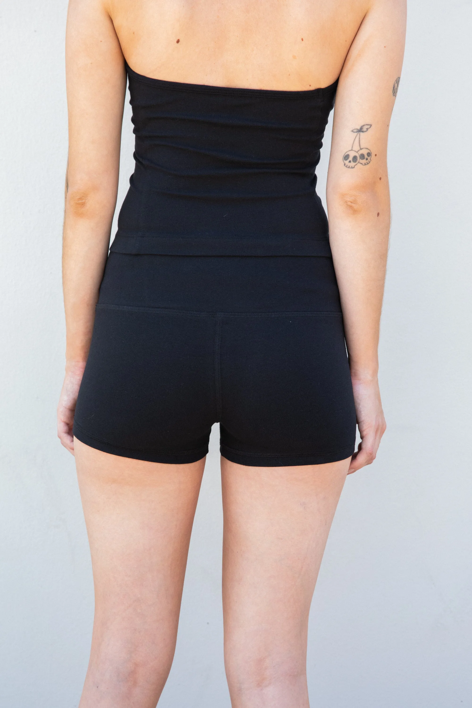 SPORTY SHORT IN ONYX sold by Ratboi product image thumbnail 4