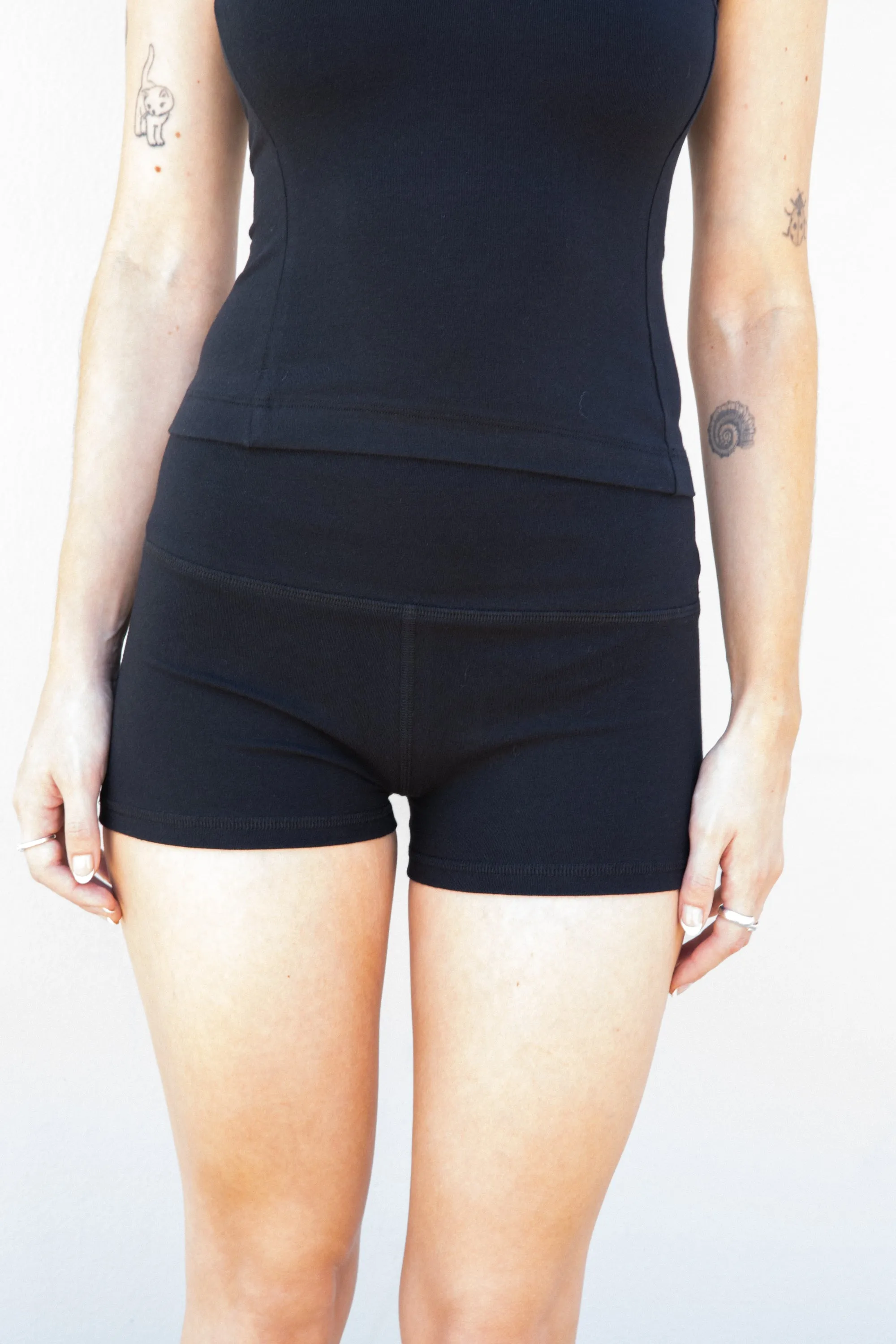 SPORTY SHORT IN ONYX sold by Ratboi product image thumbnail 2