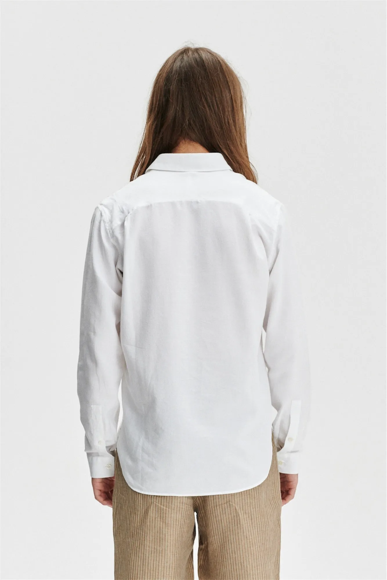 Farmer Shirt in the Finest White Italian Sustainable Cotton Crêpe by Leggiuno sold by Delikatessen product image thumbnail 5