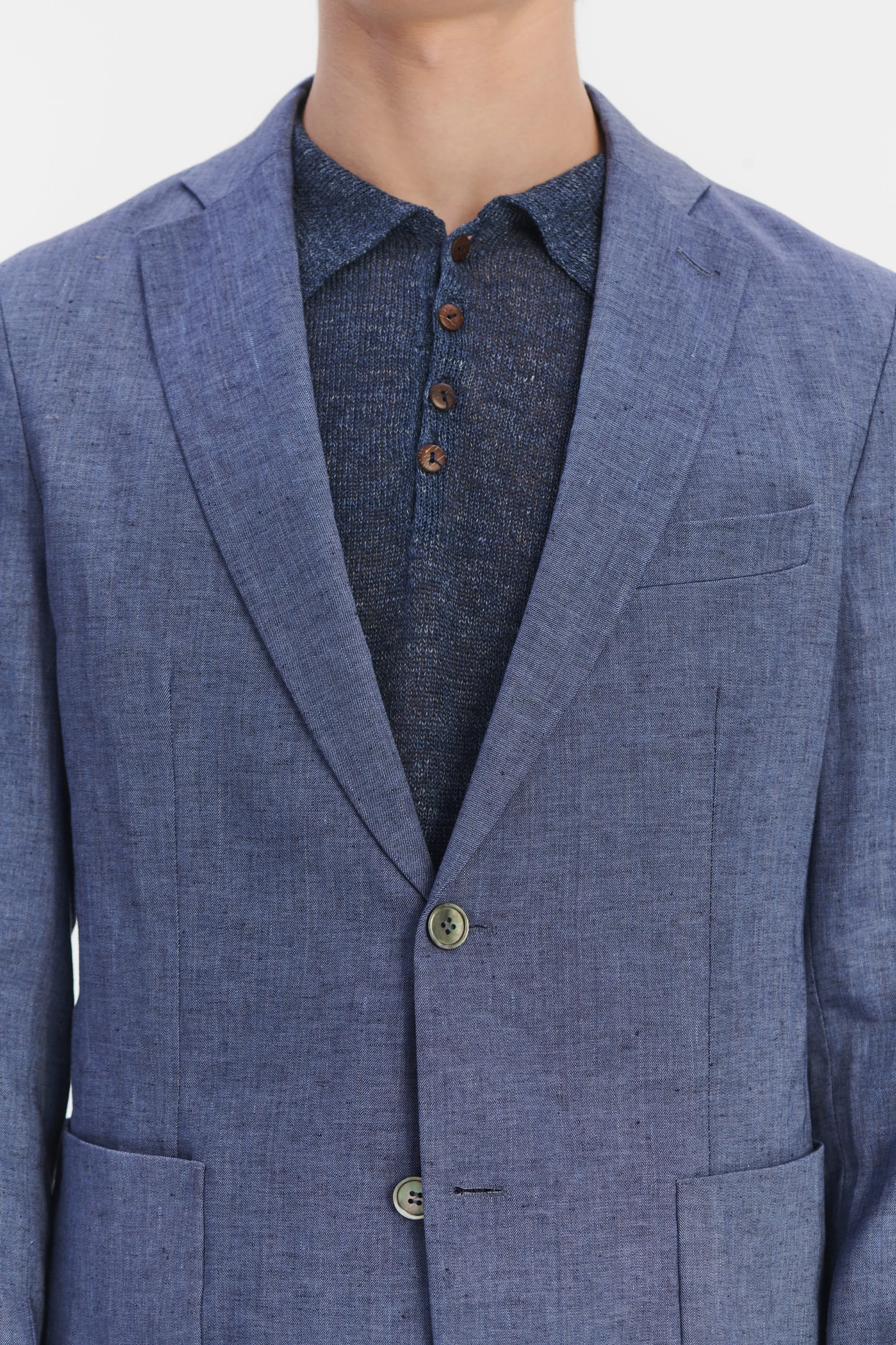 Smart Relaxed Blazer in a Natural Stretch Navy and Pilot Blue Italian Traceable Linen sold by Delikatessen product image thumbnail 3