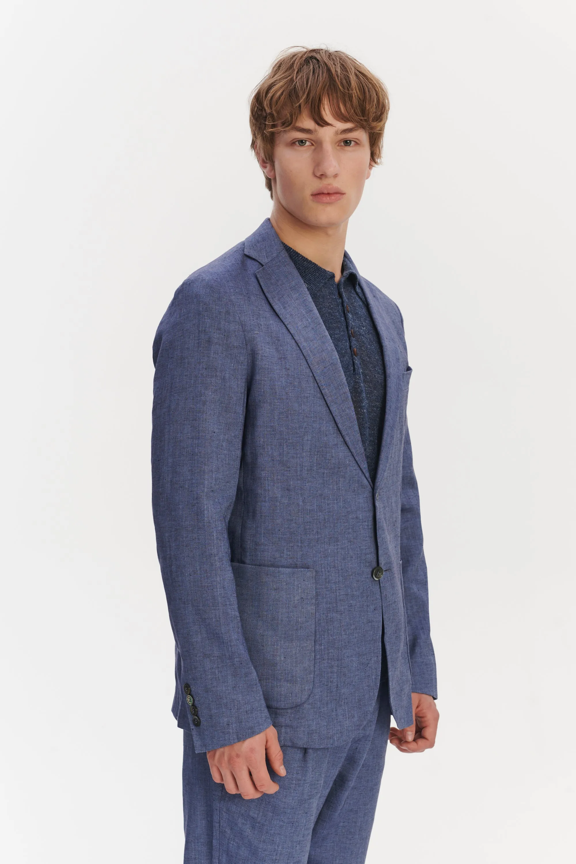 Smart Relaxed Blazer in a Natural Stretch Navy and Pilot Blue Italian Traceable Linen sold by Delikatessen product image thumbnail 2