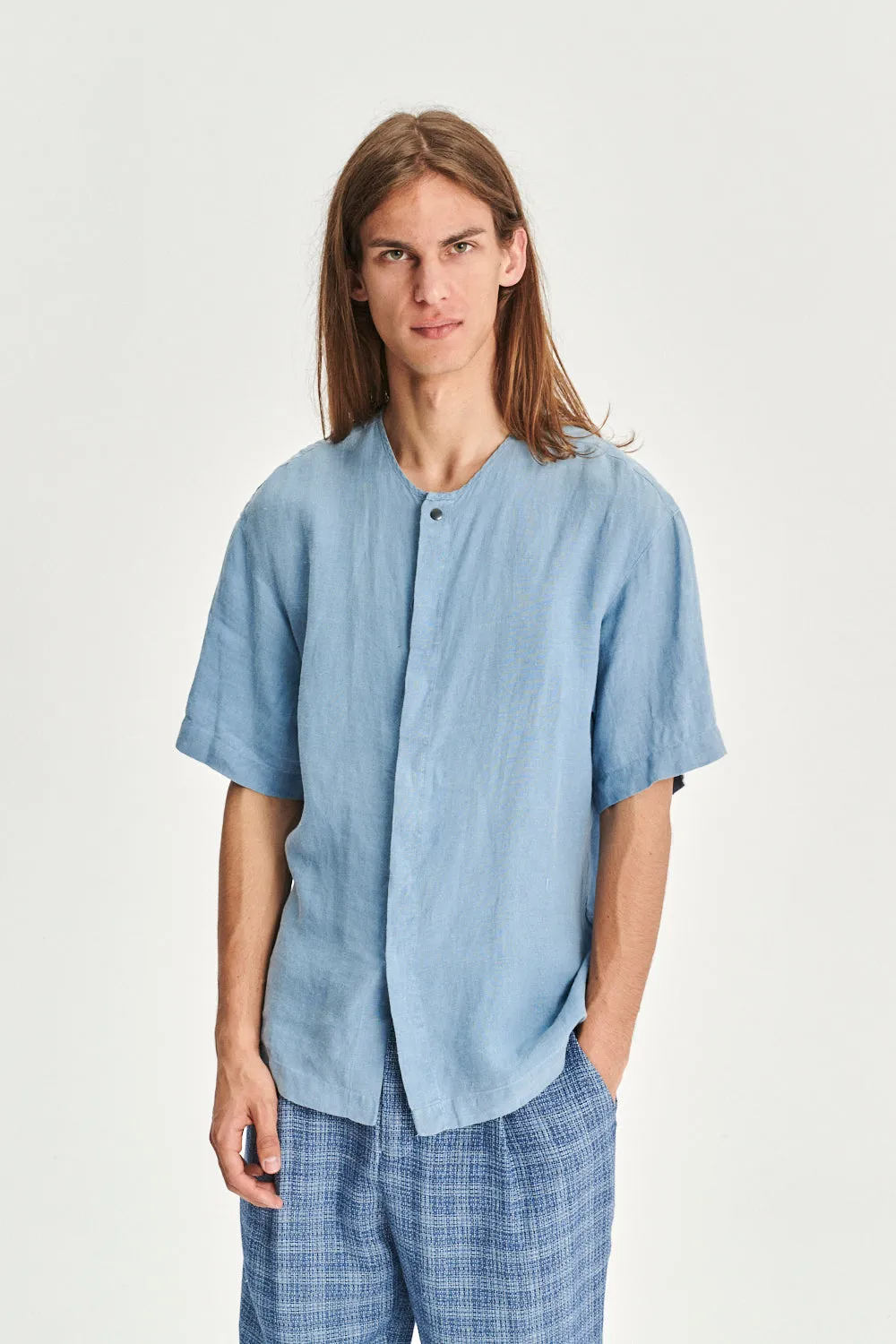 Short Sleeve Minimal Shirt in a Fine Indigo Blue Portuguese Linen sold by Delikatessen product image thumbnail 2