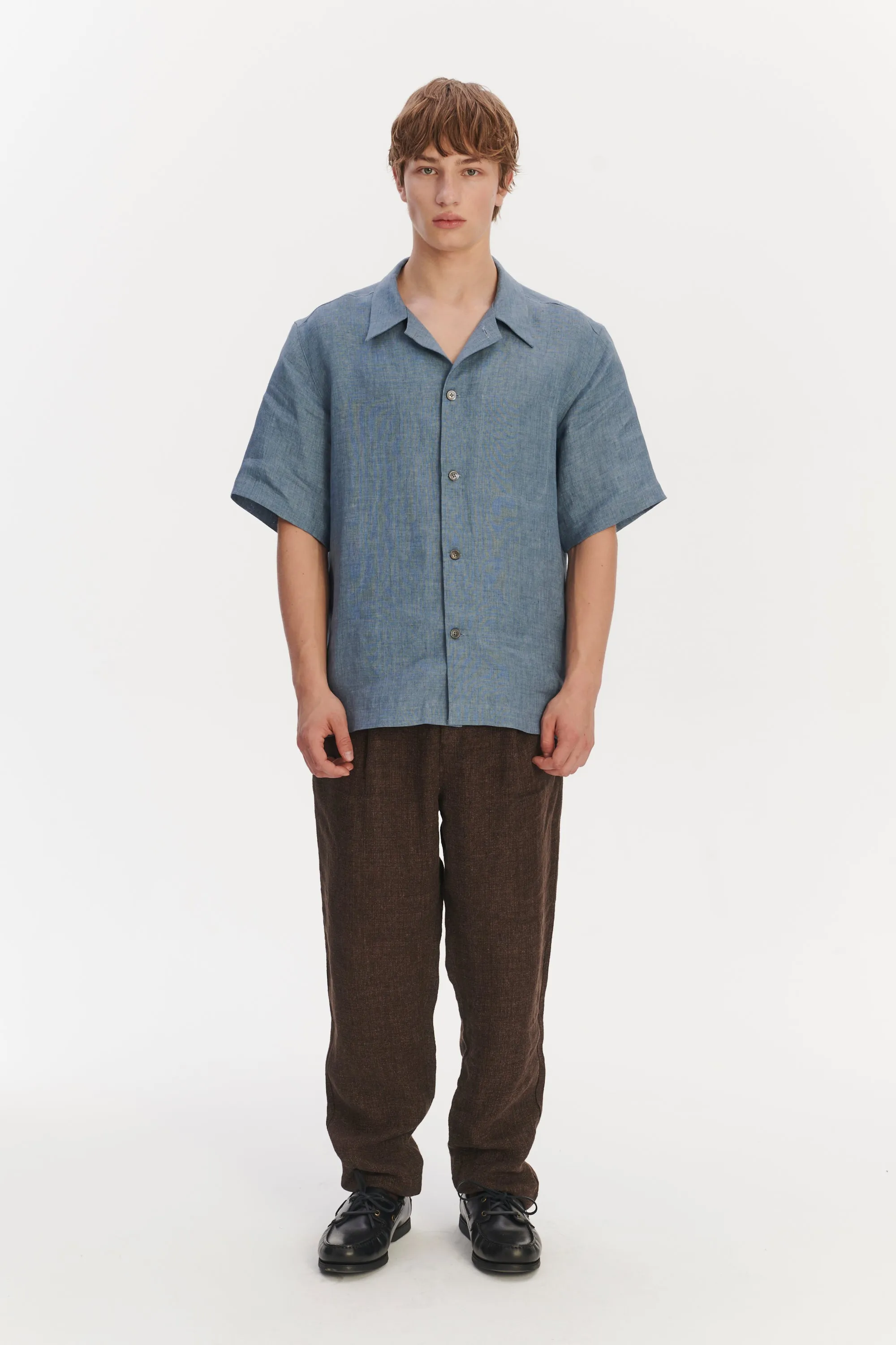 Cuban Collar Shirt in a Steel Blue Rich Structured Italian Oxford Linen sold by Delikatessen product image thumbnail 2