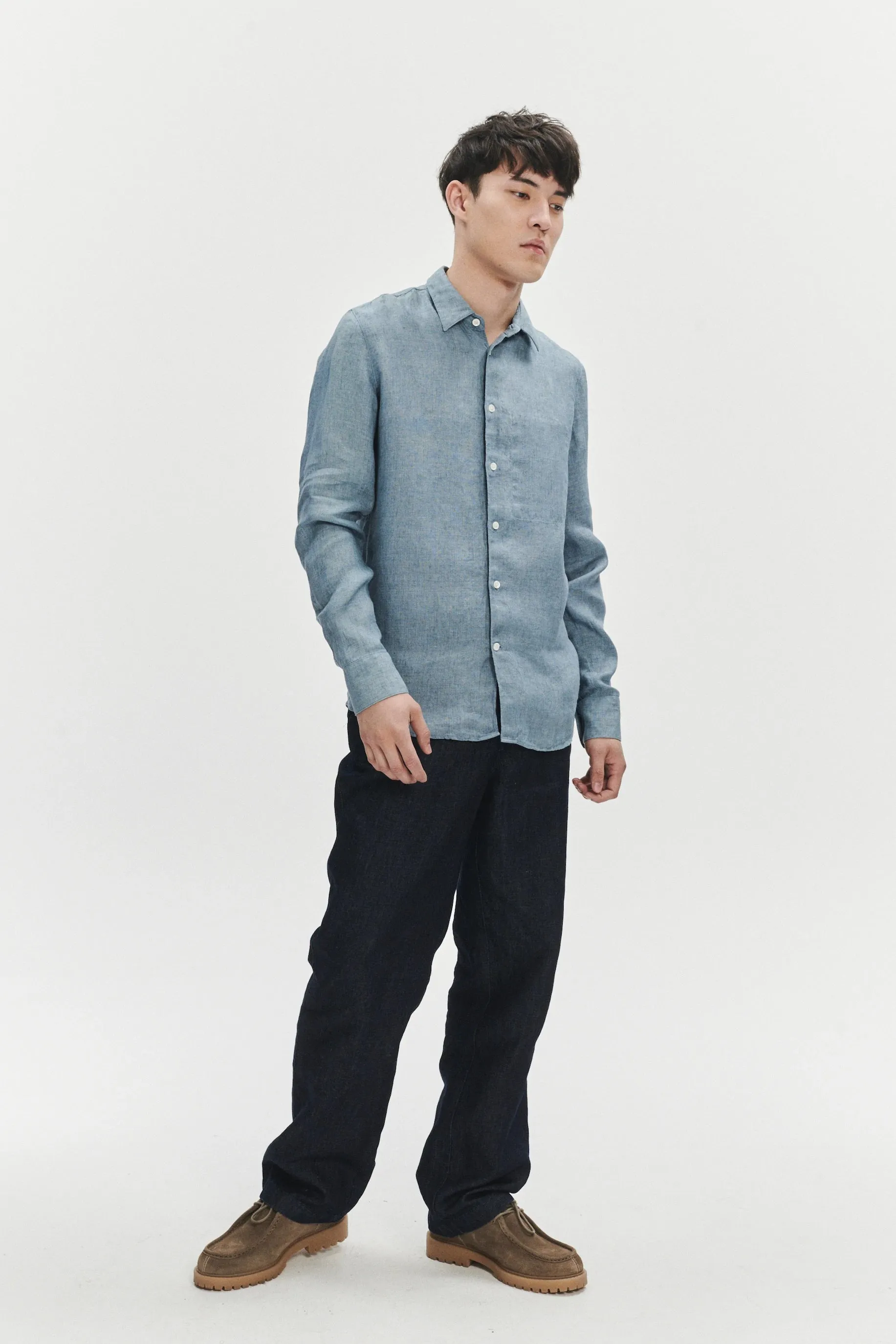 Feel Good Shirt in a Steel Blue Rich Structured Italian Oxford Linen sold by Delikatessen product image thumbnail 3