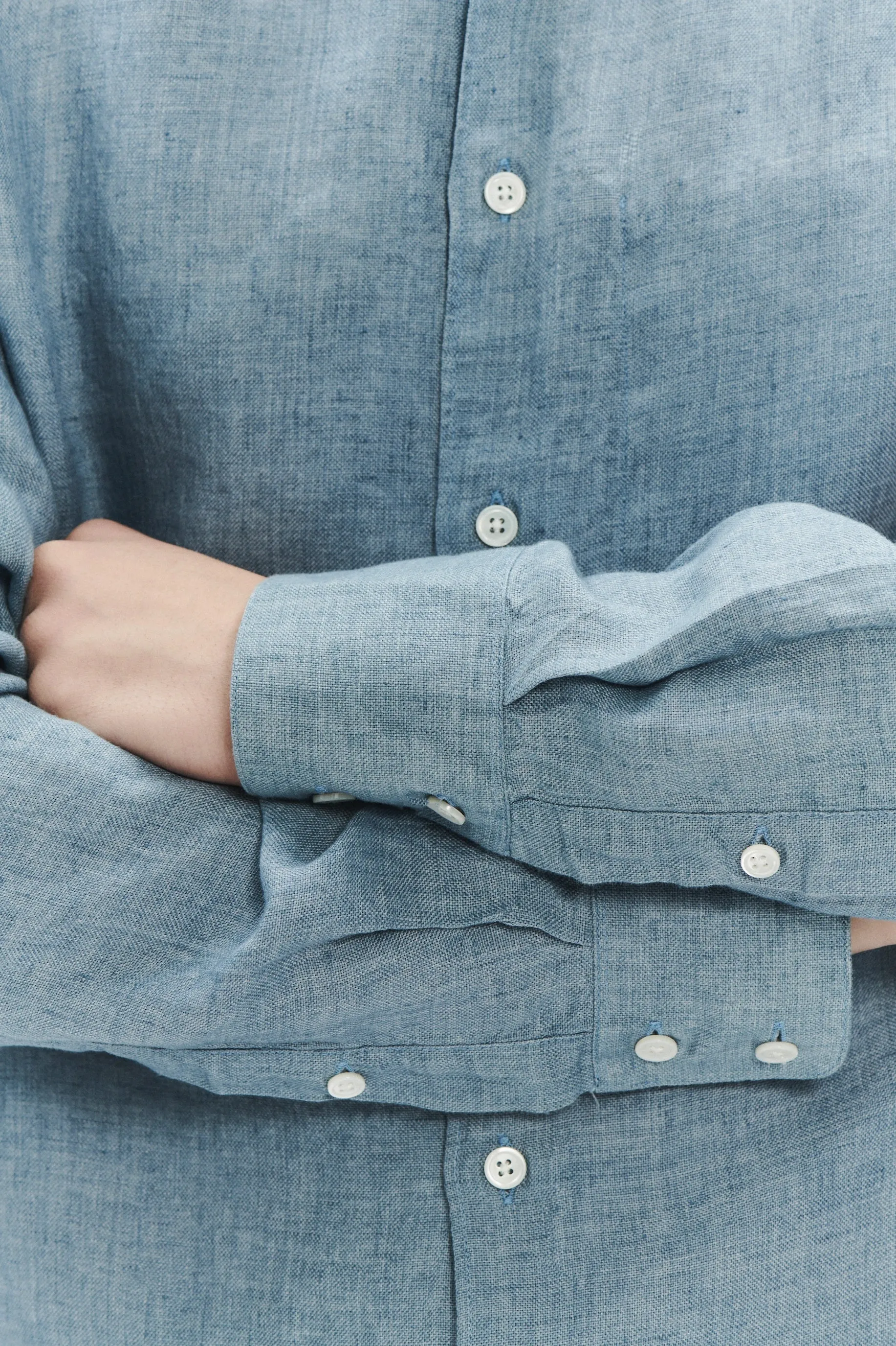 Feel Good Shirt in a Steel Blue Rich Structured Italian Oxford Linen sold by Delikatessen product image thumbnail 2