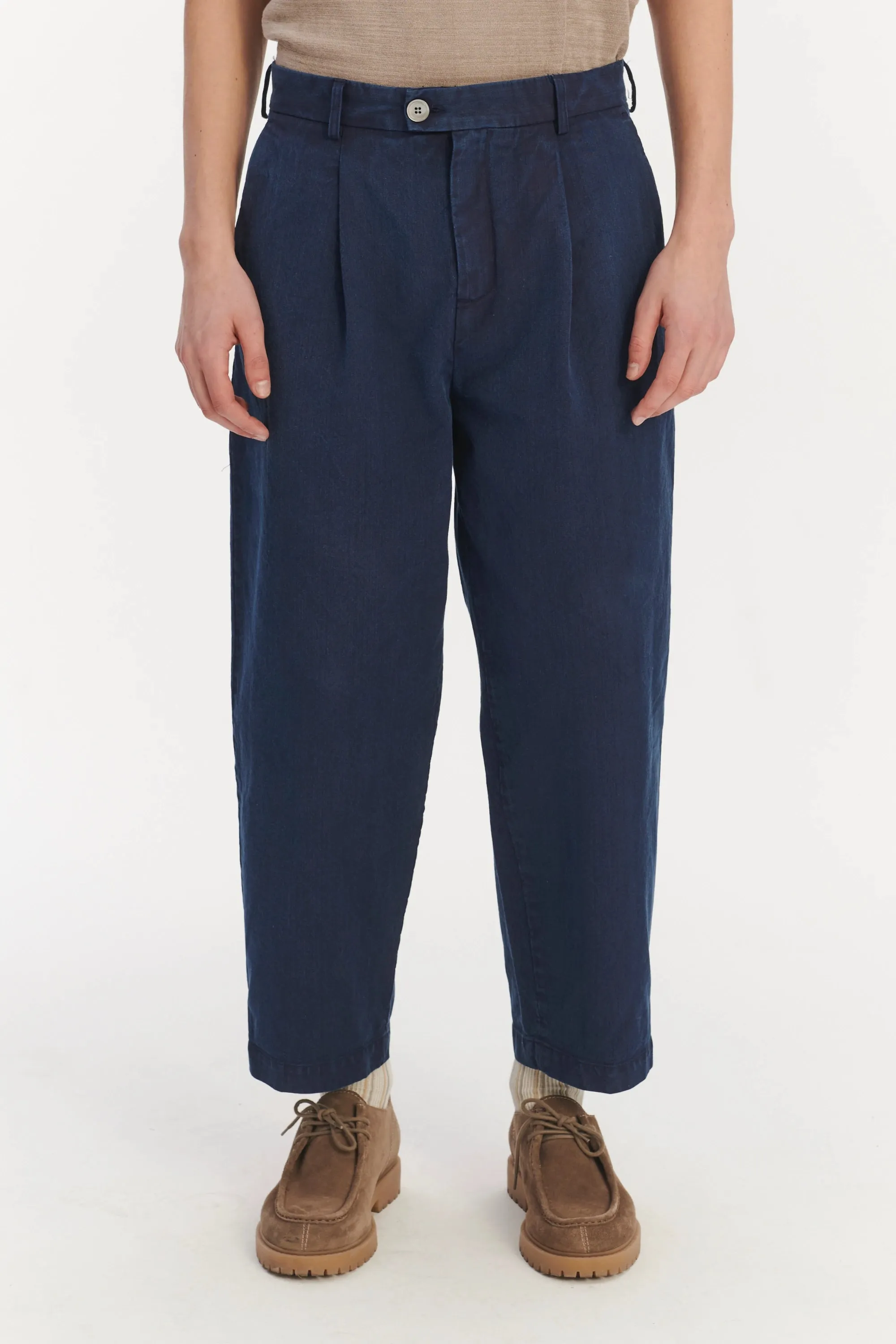 Cropped Trousers in a Navy Blue Rinsed Italian Cotton Denim sold by Delikatessen product image thumbnail 3