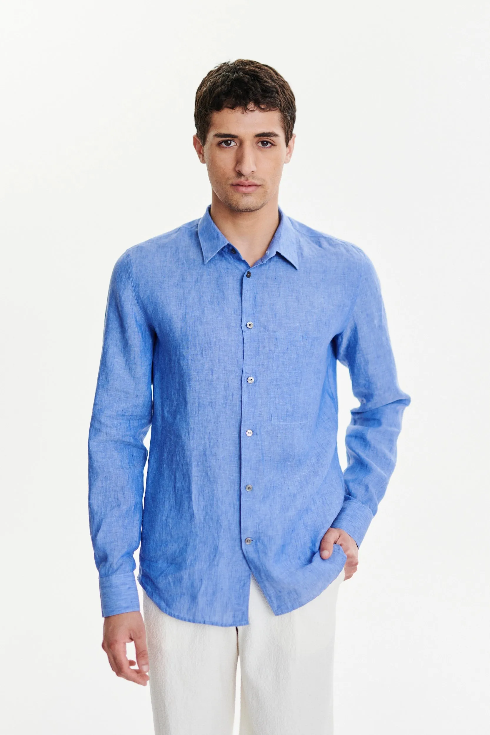 Feel Good Shirt in a Sardinian Blue Traceable Italian Linen sold by Delikatessen product image thumbnail 3