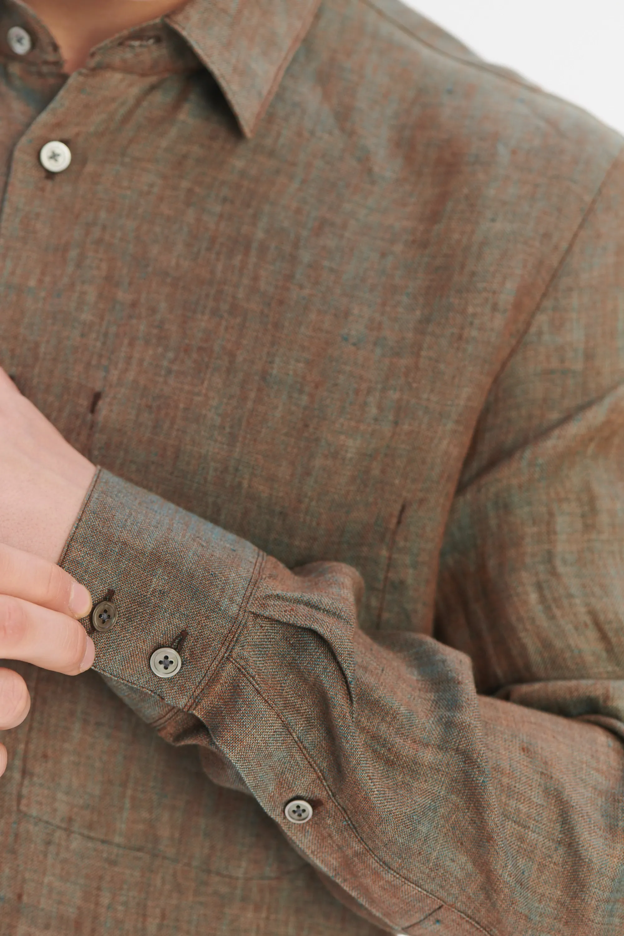 Feel Good Shirt in a Brown Changeant Italian Linen sold by Delikatessen product image thumbnail 2