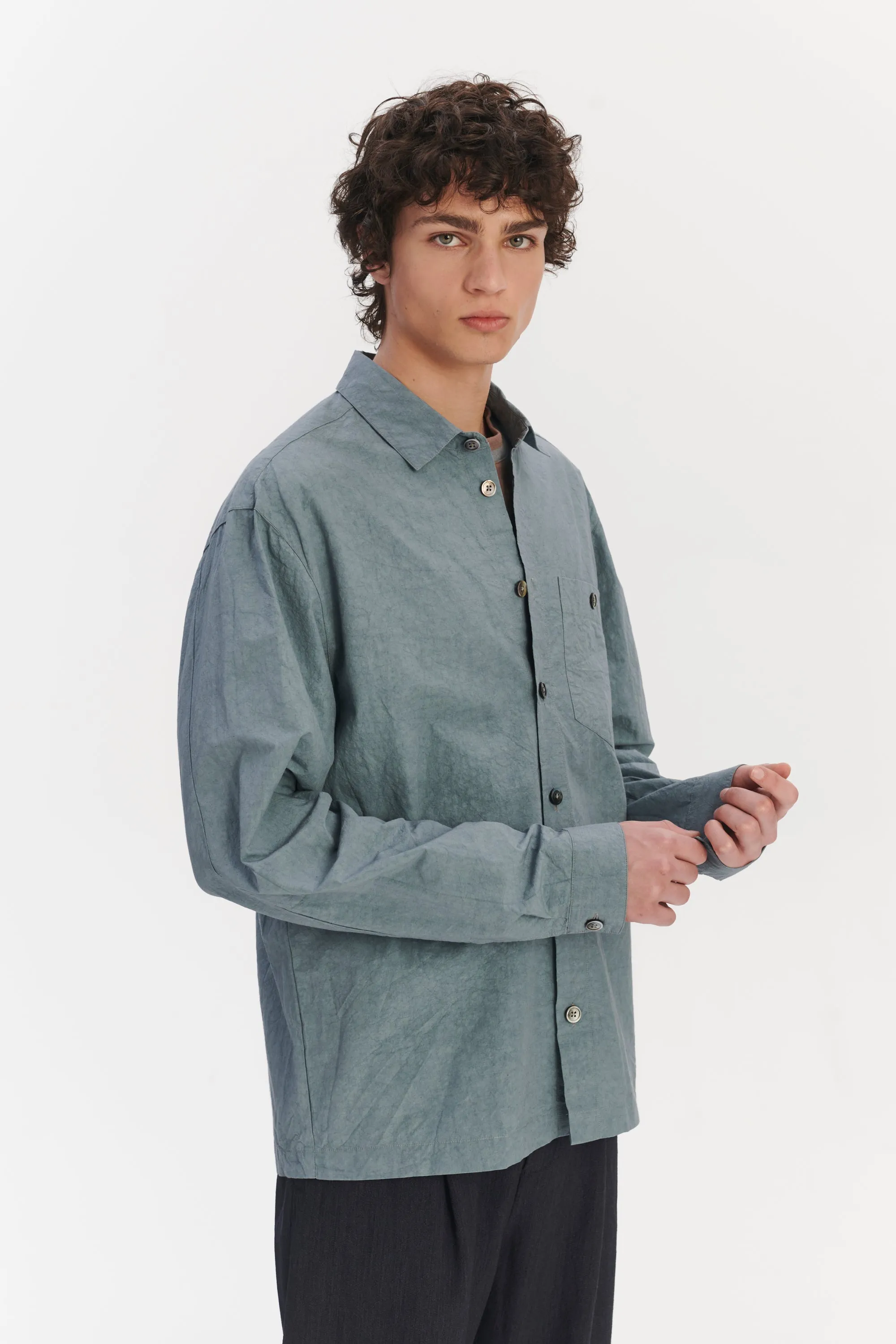 Architects Overshirt in a Pale Sky Blue Dry Japanese Cotton and Linen sold by Delikatessen product image thumbnail 5