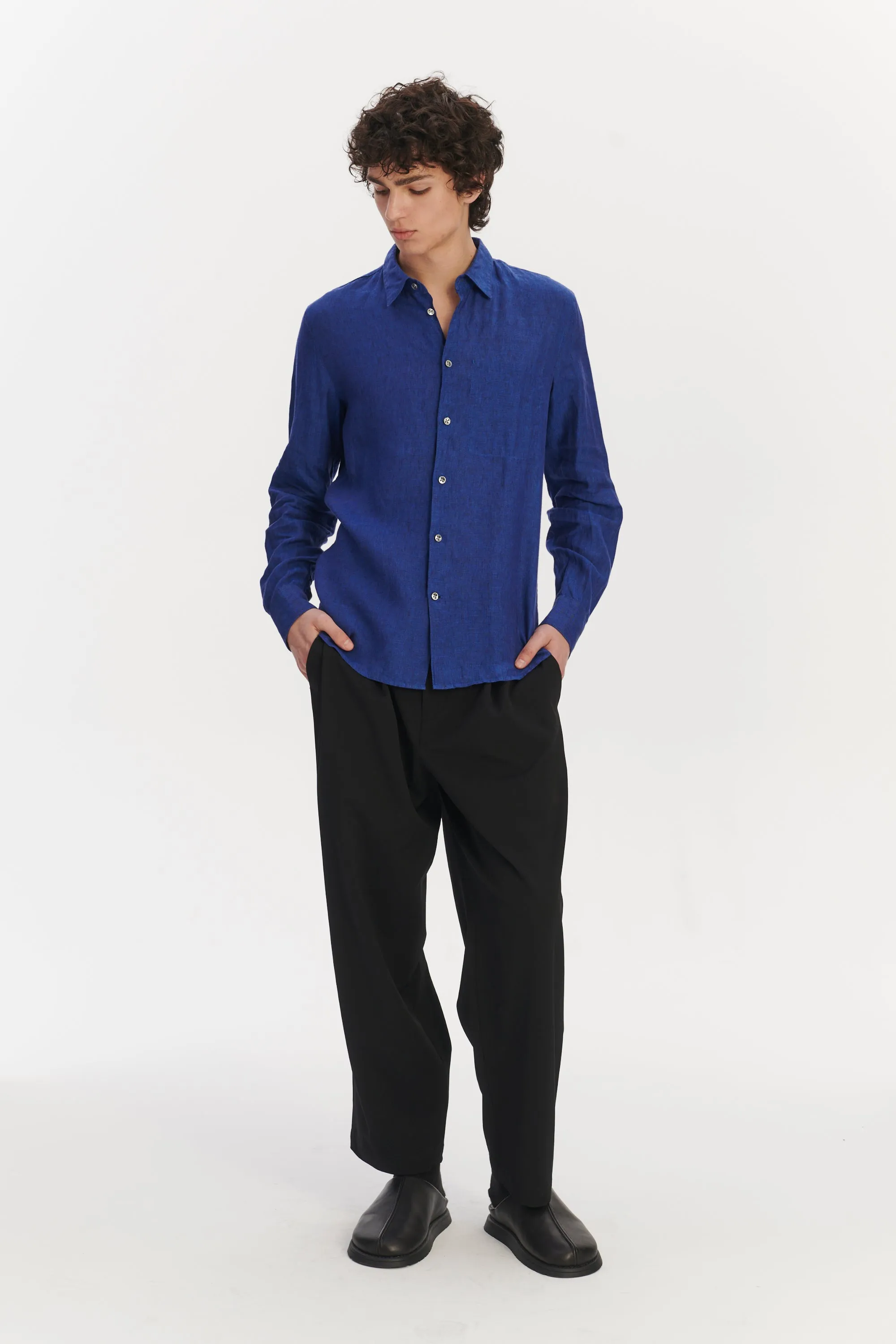 Feel Good Shirt in a Soft and Airy Cobalt Blue Italian Linen sold by Delikatessen product image thumbnail 2