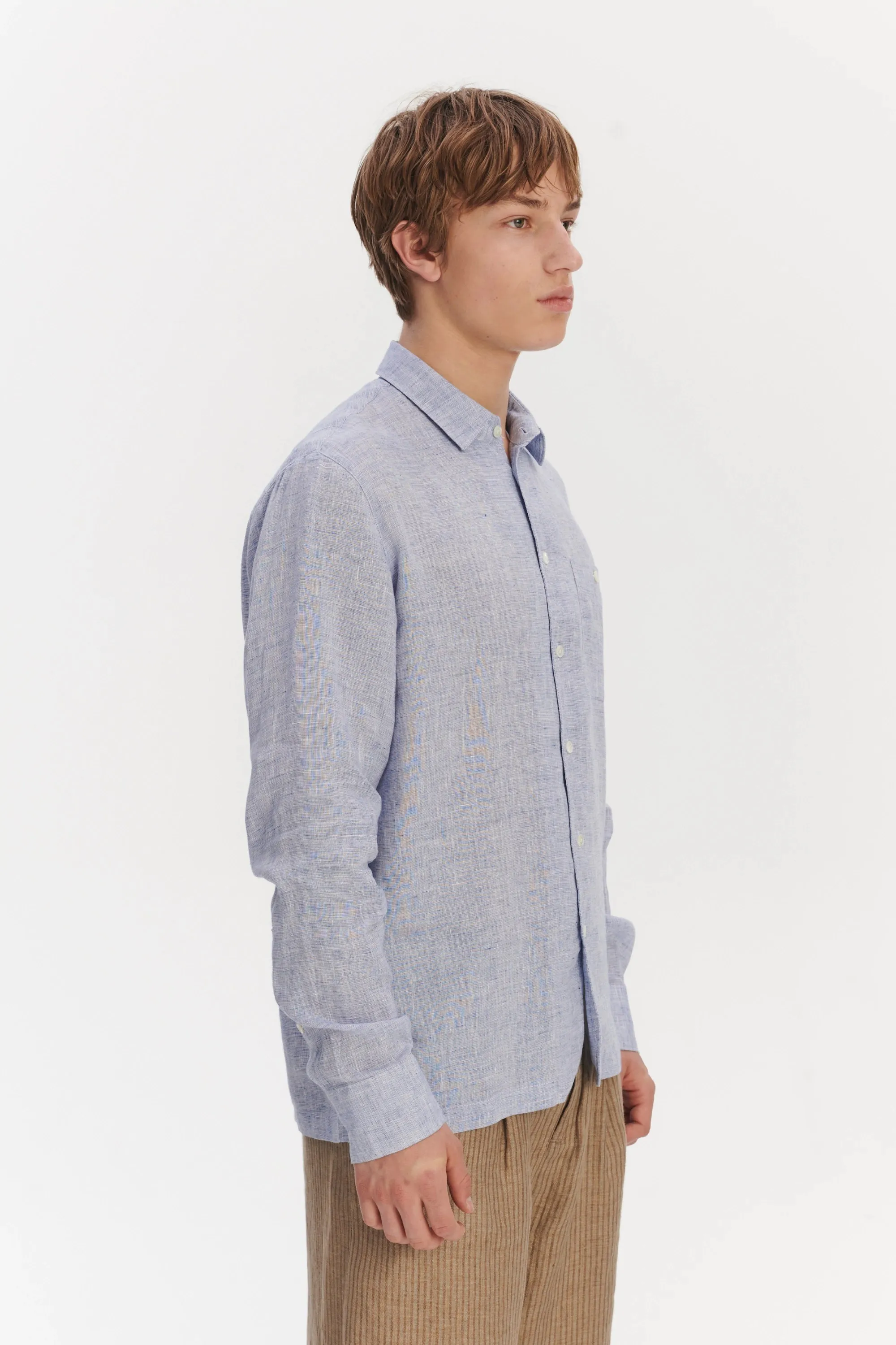 Strong Shirt in a Light Blue Bohemian Summer Linen sold by Delikatessen product image thumbnail 2